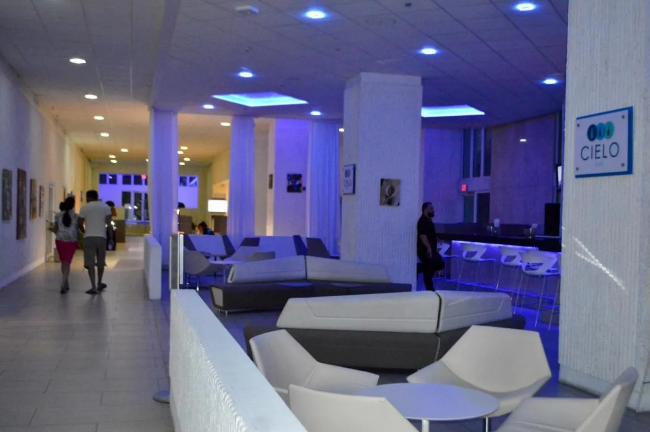Apartahotel Jr. Condo Apt At Best Beach Hotel San Juan